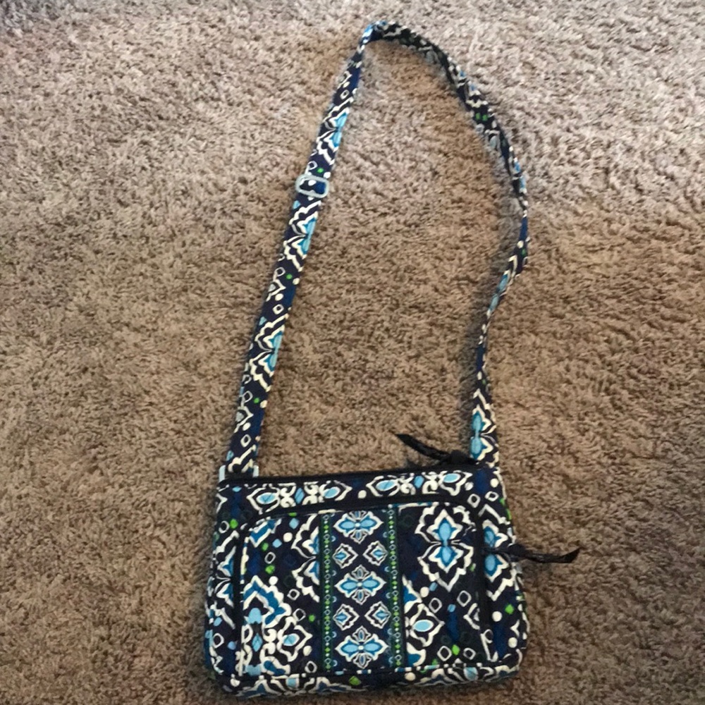 Vera Bradley cross body*NEGOTIABLE*
